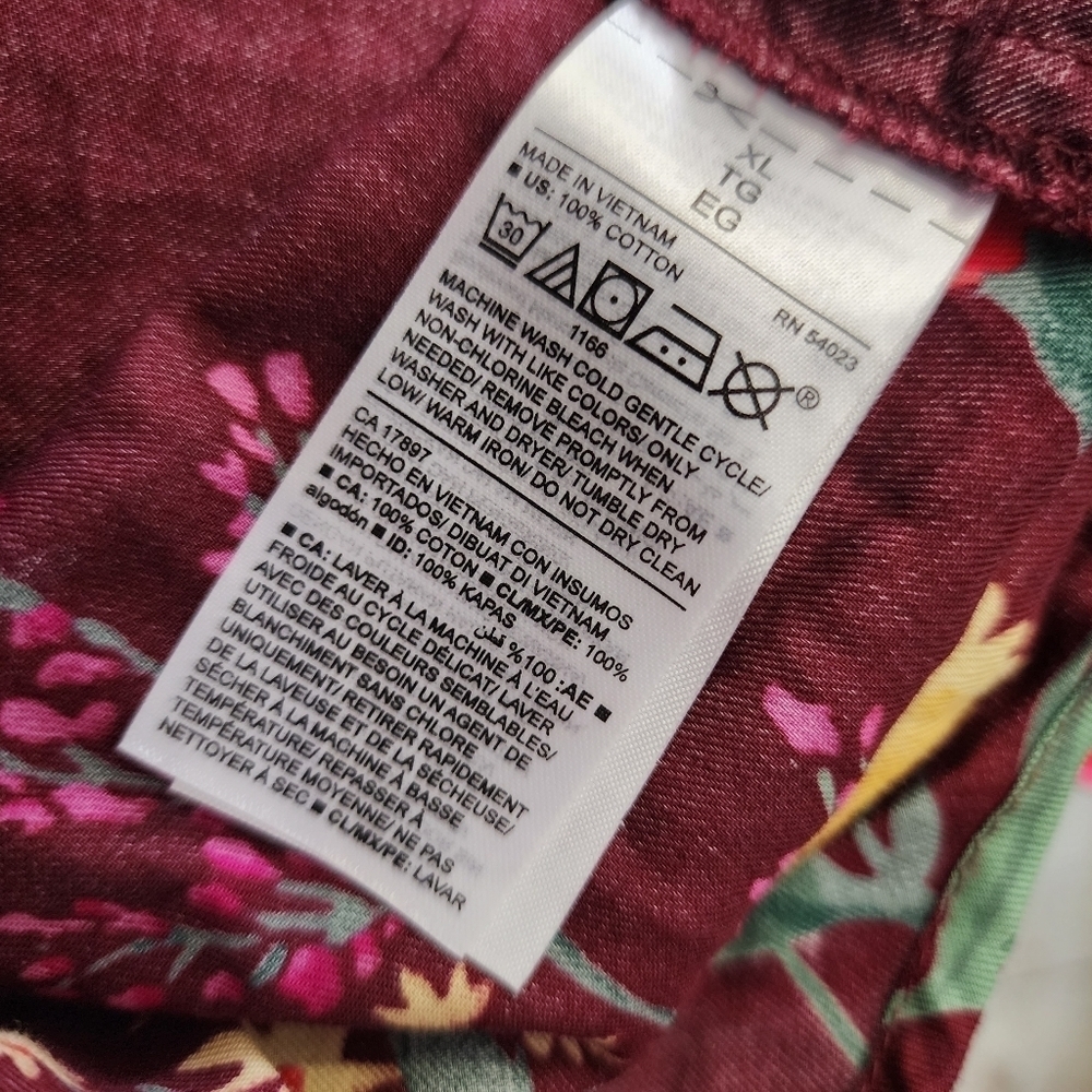 Old Navy Maroon Ruffle Sleeve Floral Top Women's XL V-Neck Casual Summer EUC - Picture 6 of 6